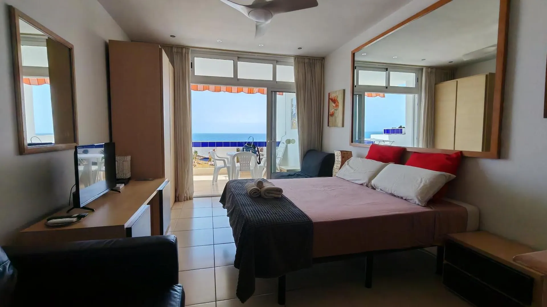 AZAHARA PLAYA LAS VISTAS - STUDIO - Playa de Las Americas Apartamento Playa de las Américas